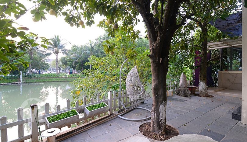 Modern furnished villa Vinhomes Riverside close to BIS Hanoi