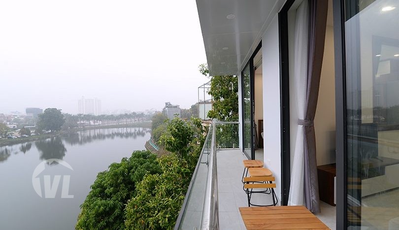 Modern 1 bedroom apartment in Tay Ho with amazing lake view