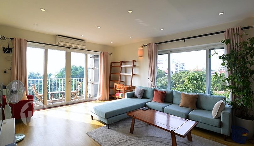 Prime location, 3 bedrooms apartment in To Ngoc Van, Tay Ho
