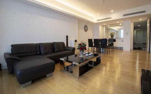 Quality 3 bedroom apartment in IPH Xuan Thuy Cau Giay