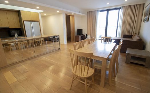 Spacious 3 bedroom apartment in Indochina Plaza Cau Giay