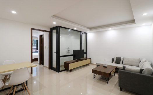Modern 2 Bedroom Serviced Apartment For Rent In Lac Chinh Truc Bach