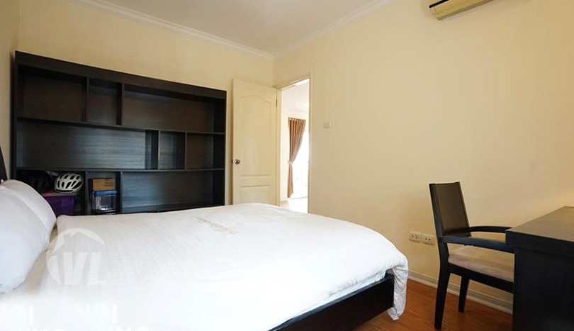 Housekeeping services, Internet high-speed, Cable TV, Lift, 24/7 Security