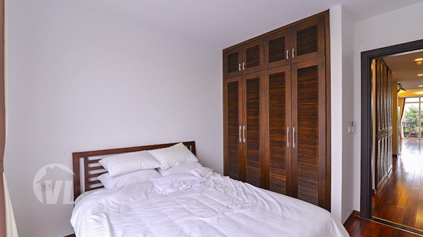 4 beds serviced apartment in Tay Ho with terrace facing the West lake