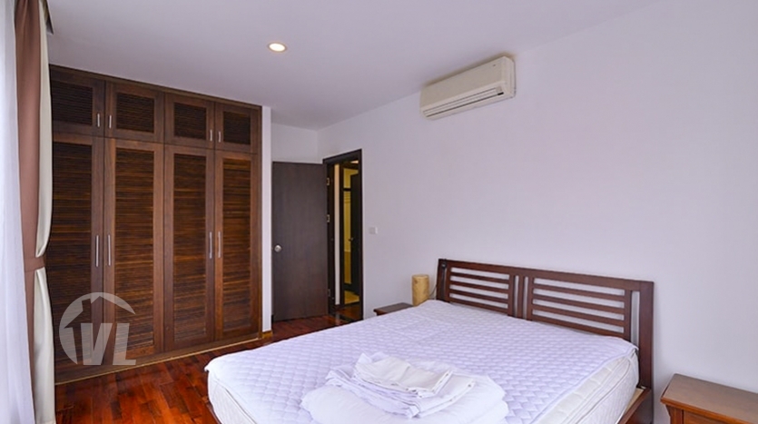 4 beds serviced apartment in Tay Ho with terrace facing the West lake