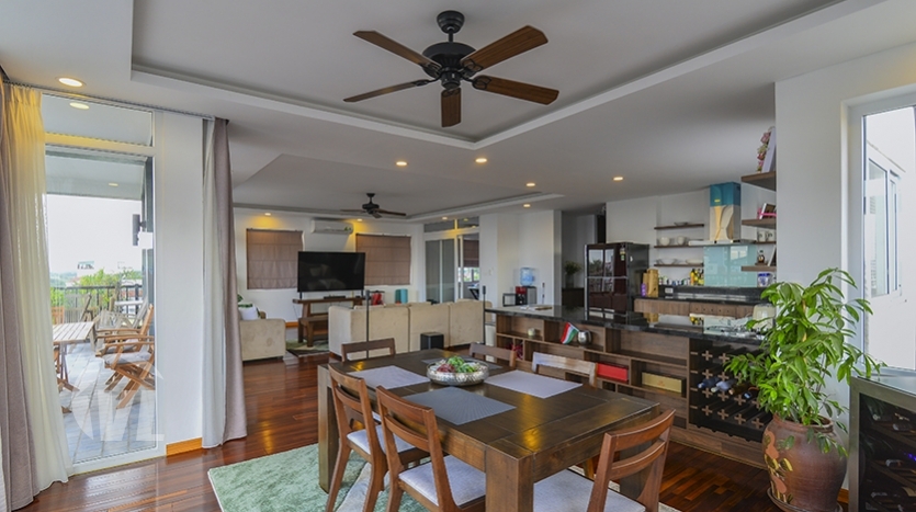 4 beds serviced apartment in Tay Ho with terrace facing the West lake