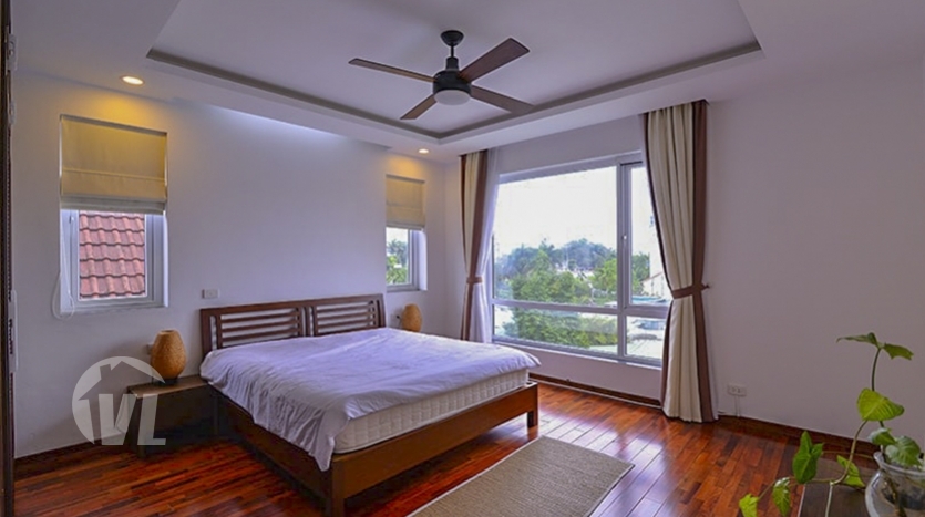 4 beds serviced apartment in Tay Ho with terrace facing the West lake