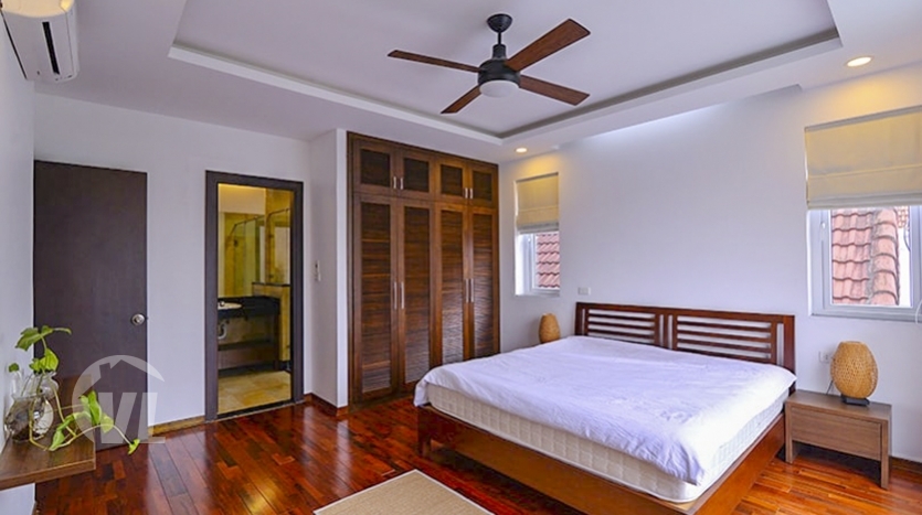 4 beds serviced apartment in Tay Ho with terrace facing the West lake
