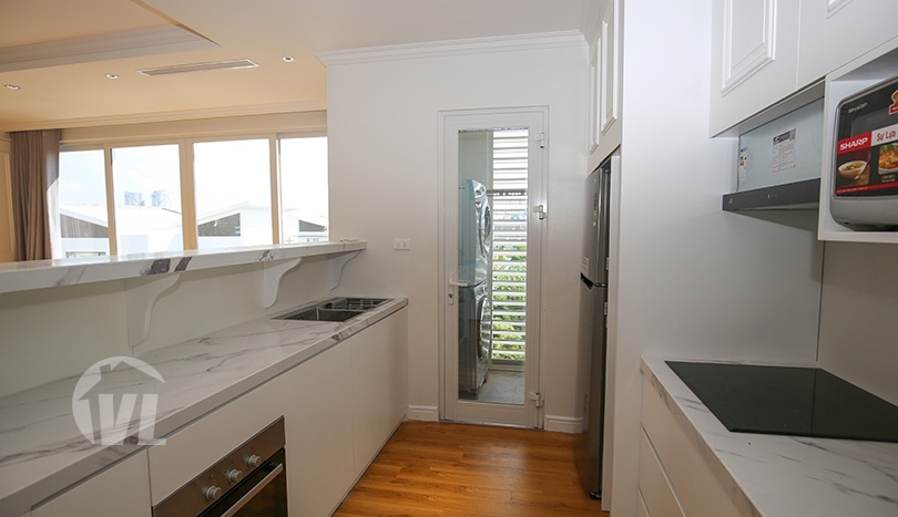 Brand new 3 bedroom apartment in Long Bien with small swimming pool