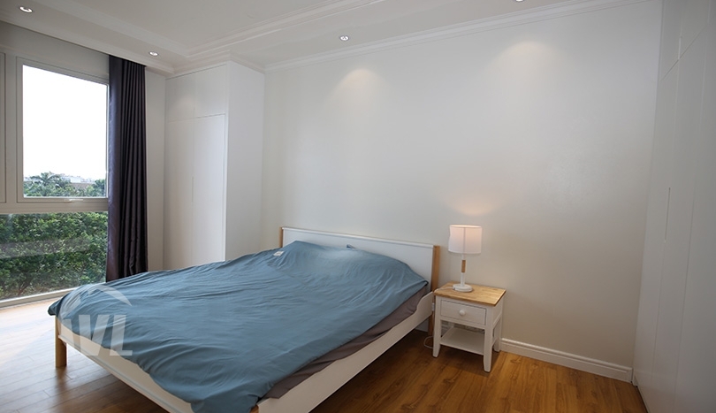 Brand new 3 bedroom apartment in Long Bien with small swimming pool