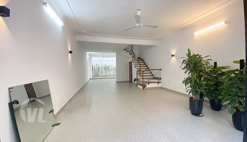 Brand new 4 bedroom house to rent in Tay Ho district 4 beds 4 baths
