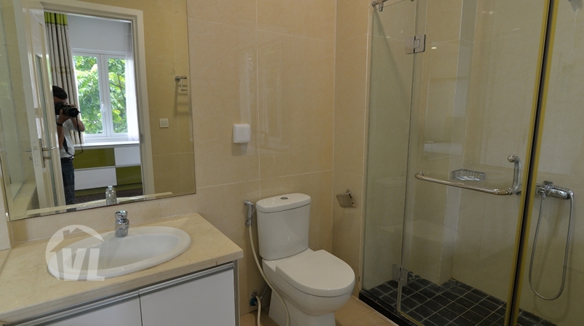Corner rental house in Vinhomes Riverside close to BIS