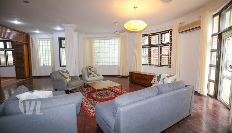 Furnished 5 beds house with swimming-pool in Tay Ho