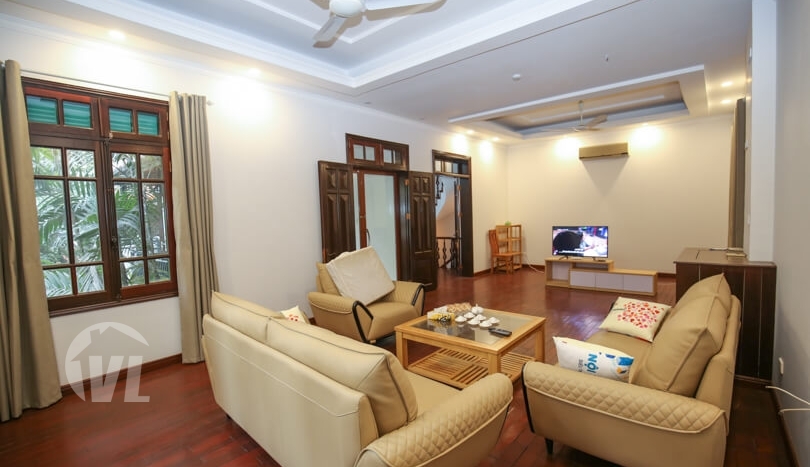 Furnished house with pool to rent in Tay Ho close to the West Lake