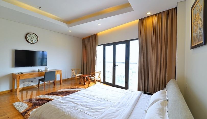Furnished penthouse to lease in Tay Ho Hanoi with terrace and gym