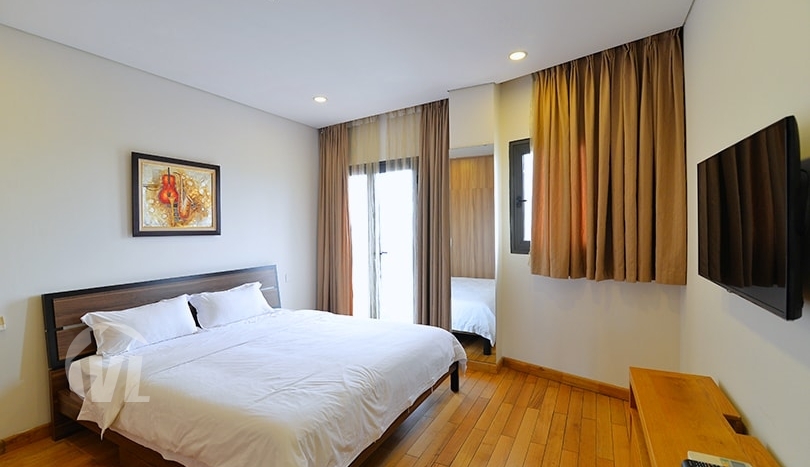 Furnished penthouse to lease in Tay Ho Hanoi with terrace and gym