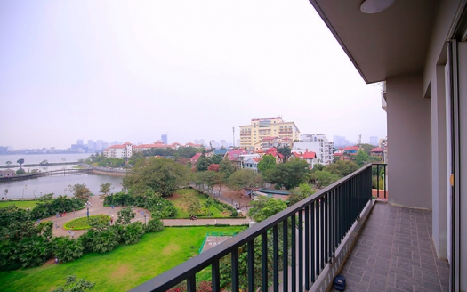 Gorgeous lake view 2 bedroom apartment in Tay Ho