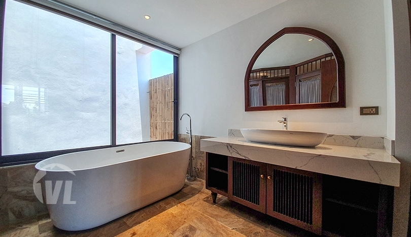 Hanoi brand-new 4 beds serviced apartment to rent in Hoan Kiem