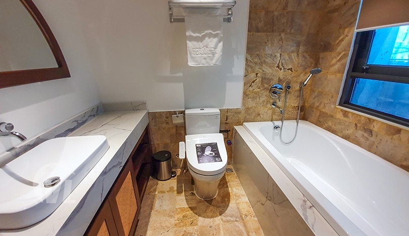 Hanoi brand-new 4 beds serviced apartment to rent in Hoan Kiem
