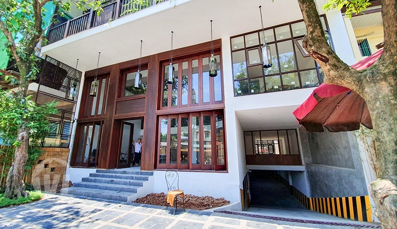 Hanoi brand-new 4 beds serviced apartment to rent in Hoan Kiem