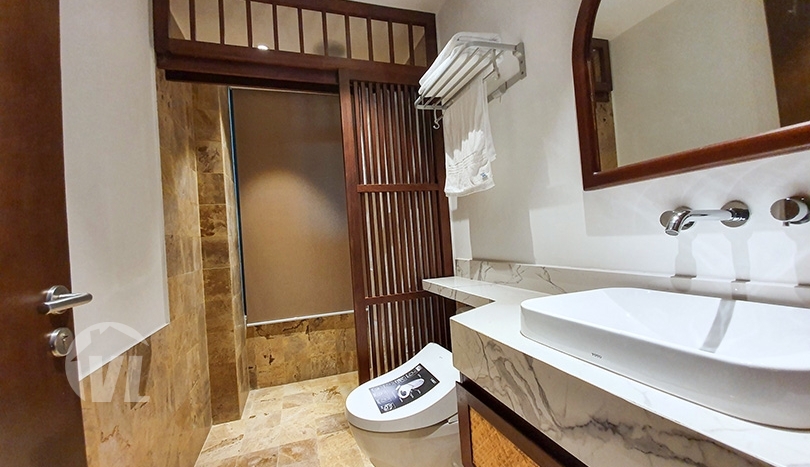 Hanoi brand-new 4 beds serviced apartment to rent in Hoan Kiem