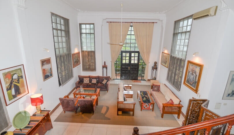 Lake view villa in Tay Ho for lease, 4 beds, charming and spacious
