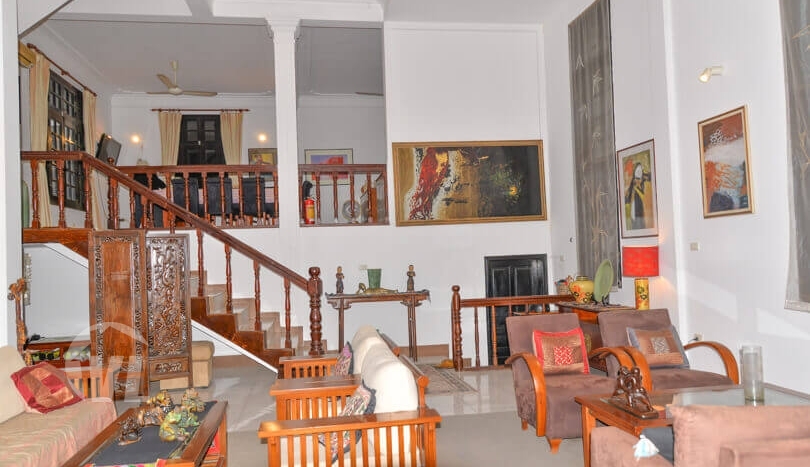 Lake view villa in Tay Ho for lease, 4 beds, charming and spacious