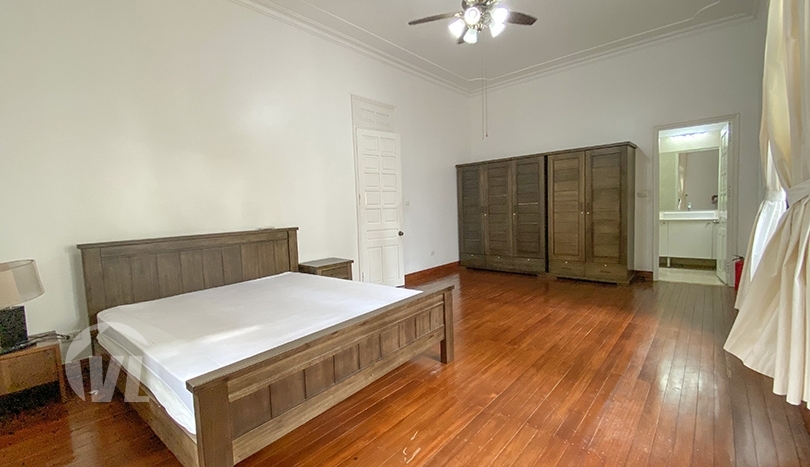 Large renovated furnished villa in Hanoi with garden on To Ngoc Van