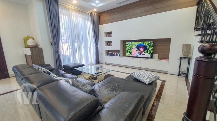 Minimalist and modern furnished rental house in Vinhomes Riverside Hanoi