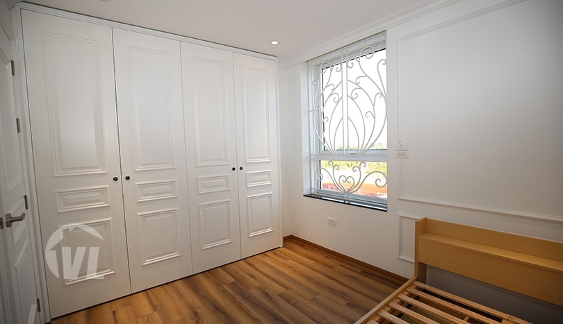 New rental 3 bedroom apartment in Long Bien close to LFAY Hanoi