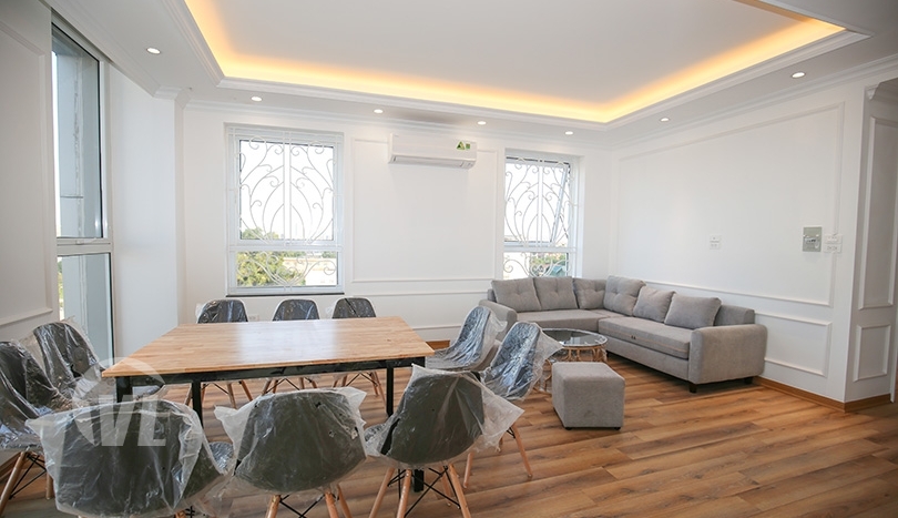 New rental 3 bedroom apartment in Long Bien close to LFAY Hanoi