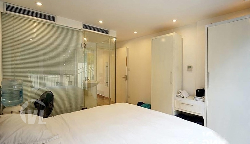 Unique triplex to rent in Hanoi right on Hoan Kiem lake