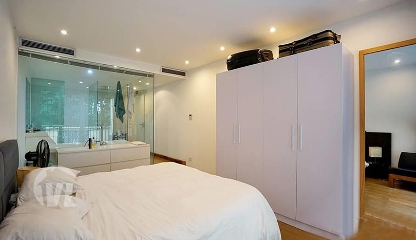 Unique triplex to rent in Hanoi right on Hoan Kiem lake