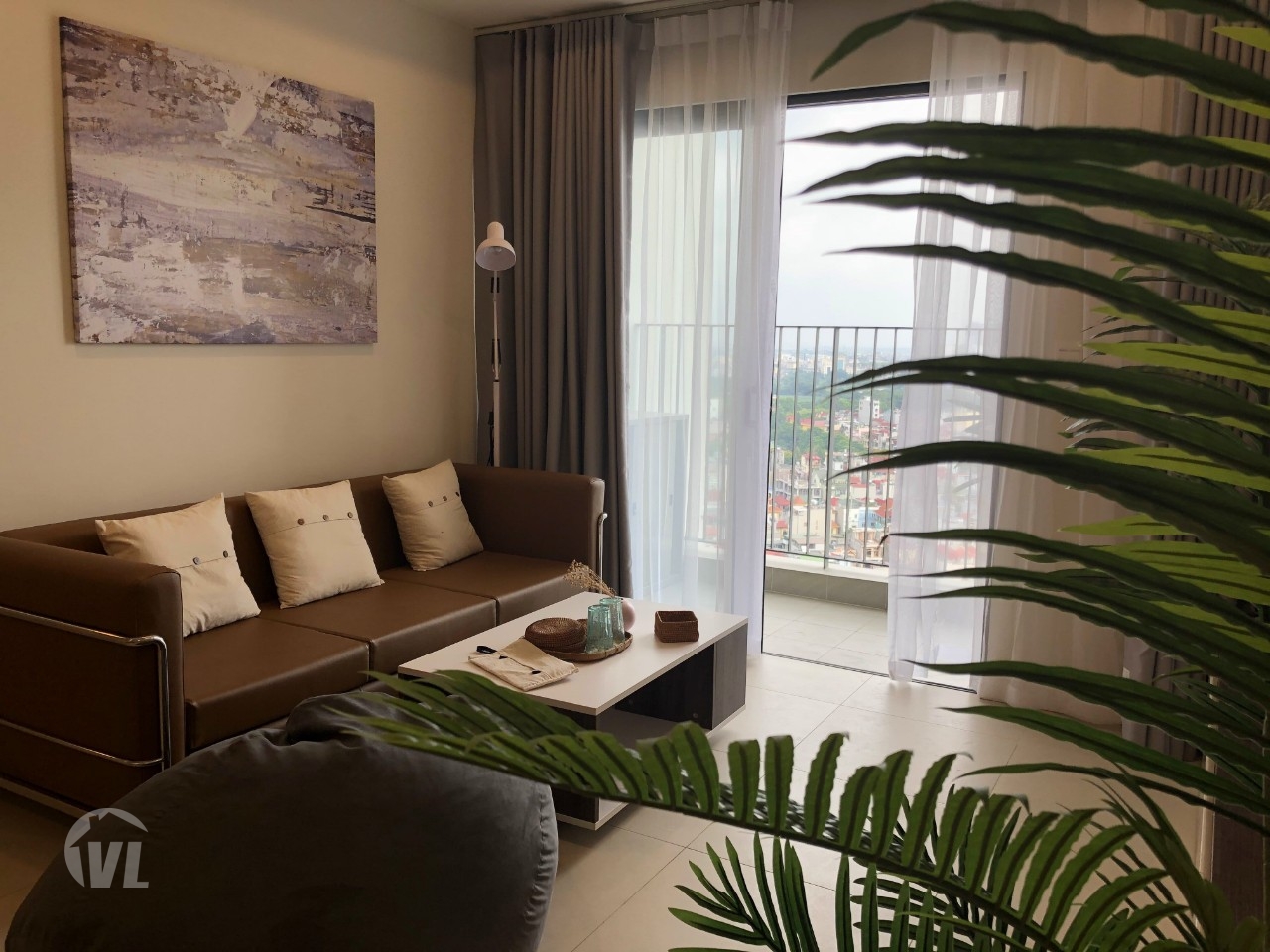 333 Kosmo 2 bedroom furnished apartment, modern and bright