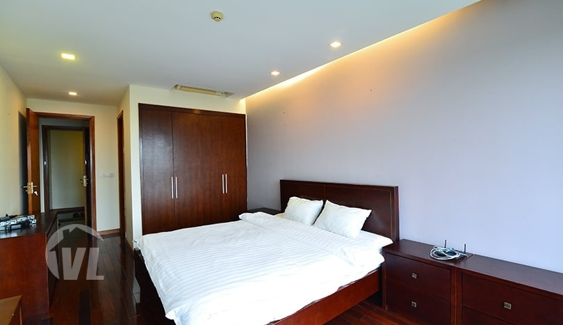 3 beds duplex to rent in Hanoi with West Lake view