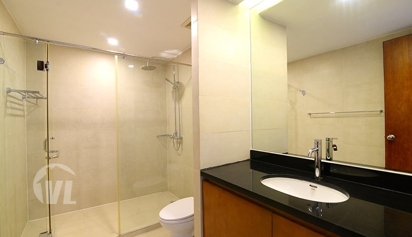 3 beds duplex to rent in Hanoi with West Lake view