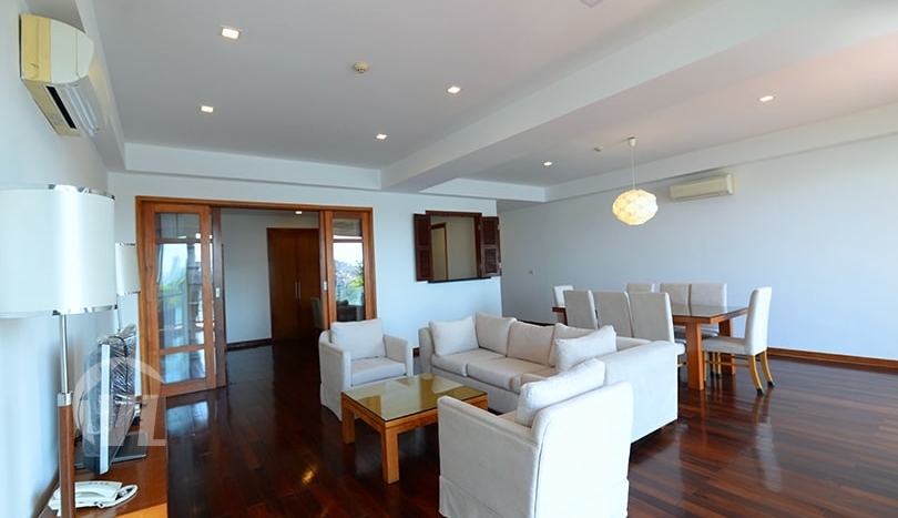 3 beds duplex to rent in Hanoi with West Lake view