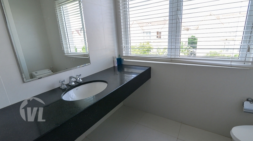4 bedroom furnished Vinhomes Riverside house with garden on a lake