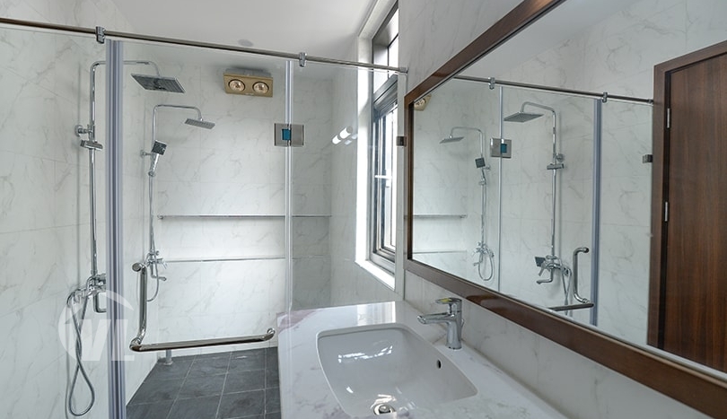 Amazing 4 bedroom house to lease in Starlake complex in Hanoi