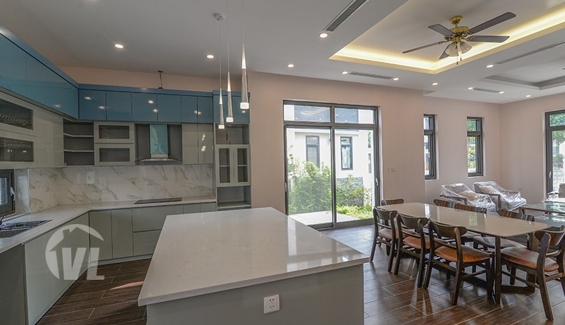 Amazing 4 bedroom house to lease in Starlake complex in Hanoi