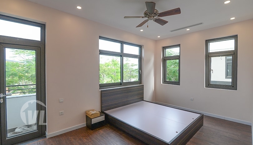 Amazing 4 bedroom house to lease in Starlake complex in Hanoi