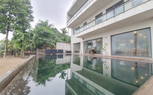 Ambassador swimming pool villa to rent in Long Bien area Hanoi