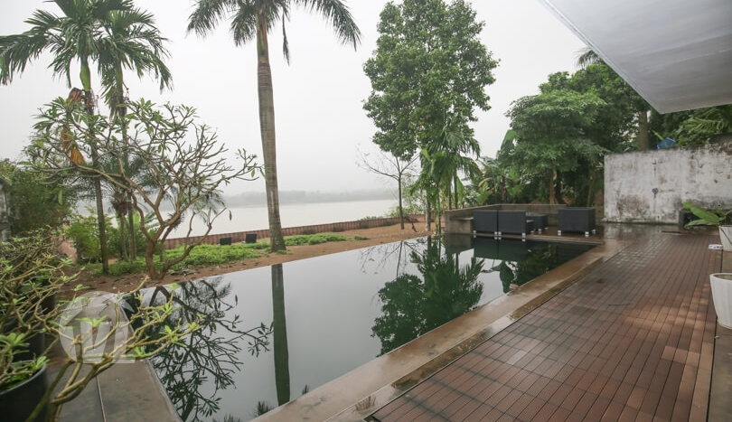 Ambassador swimming pool villa to rent in Long Bien area Hanoi