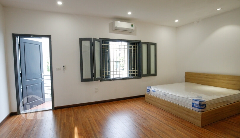 Brand-new house to rent in Long Bien close to the Lycee Français