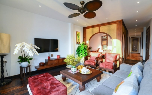 Cozy and charming 2+ bedrooms apartment in Tay Ho