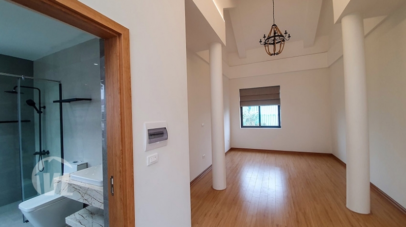 Detached villa to let in Vinhomes Starlake in Hanoi