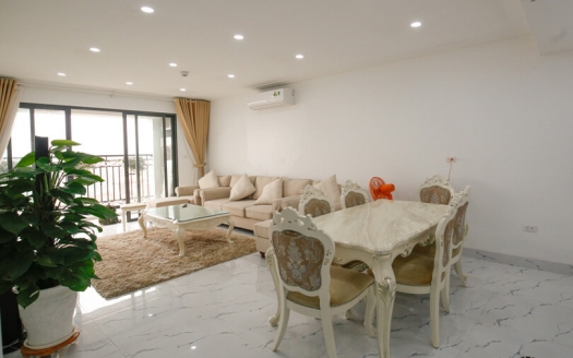 D’le Roi Soleil apartment 3 bedrooms with good furnishing