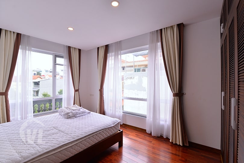 333 Fully Serviced Apartment in Tay Ho, 4 Bedroom Apartment