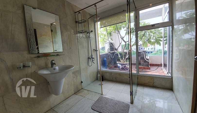 Furnished house with swimming pool in Long Bien close to LFAY Hanoi