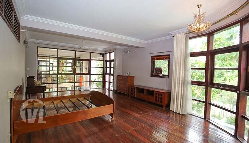 Furnished house with swimming pool in Long Bien close to LFAY Hanoi